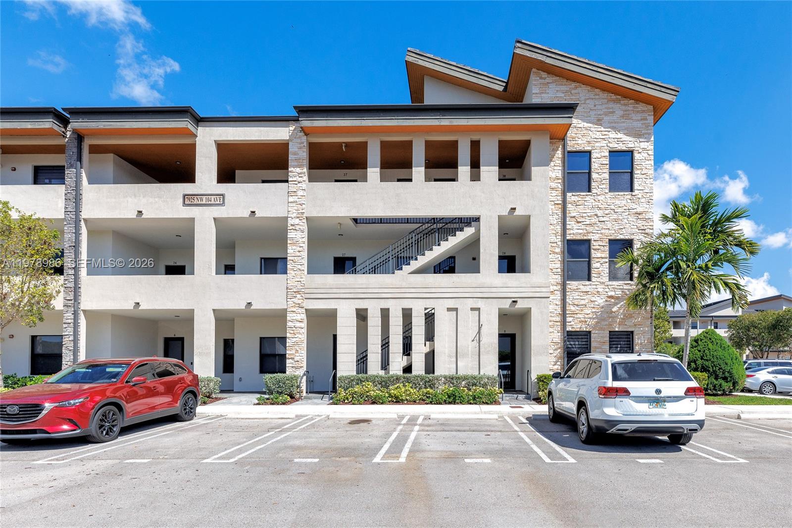 APEX AT PARK CENTRAL COND - Residential