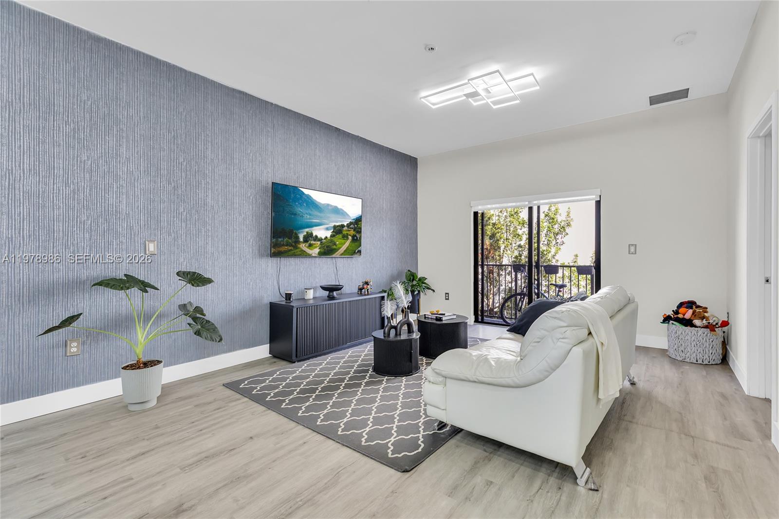 APEX AT PARK CENTRAL COND - Residential