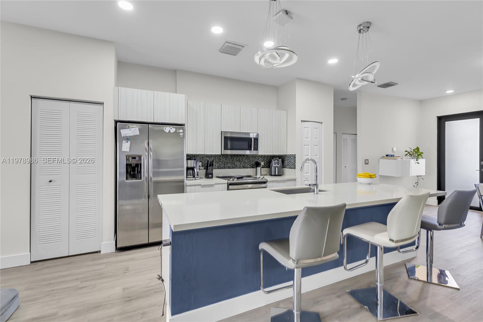 APEX AT PARK CENTRAL COND - Residential