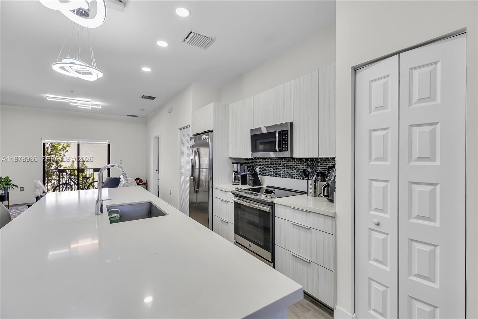 APEX AT PARK CENTRAL COND - Residential