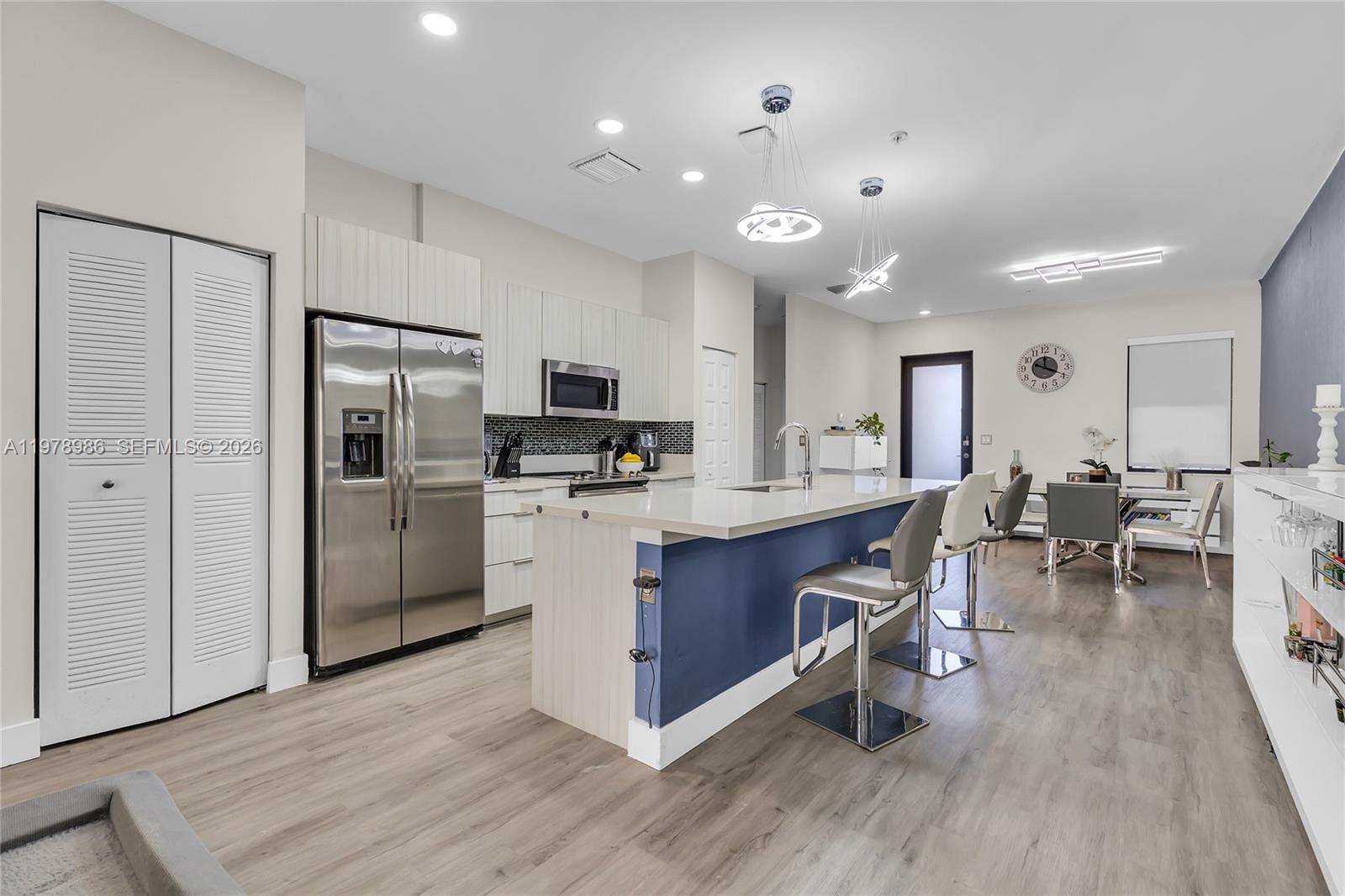 APEX AT PARK CENTRAL COND - Residential