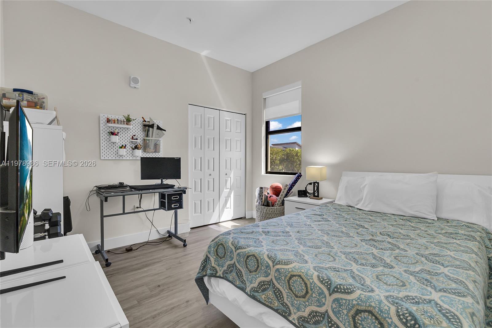 APEX AT PARK CENTRAL COND - Residential