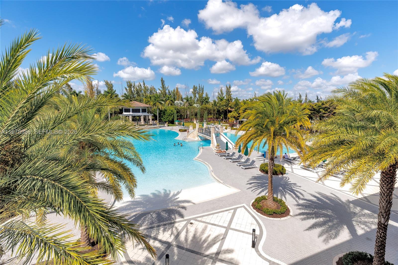 APEX AT PARK CENTRAL COND - Residential