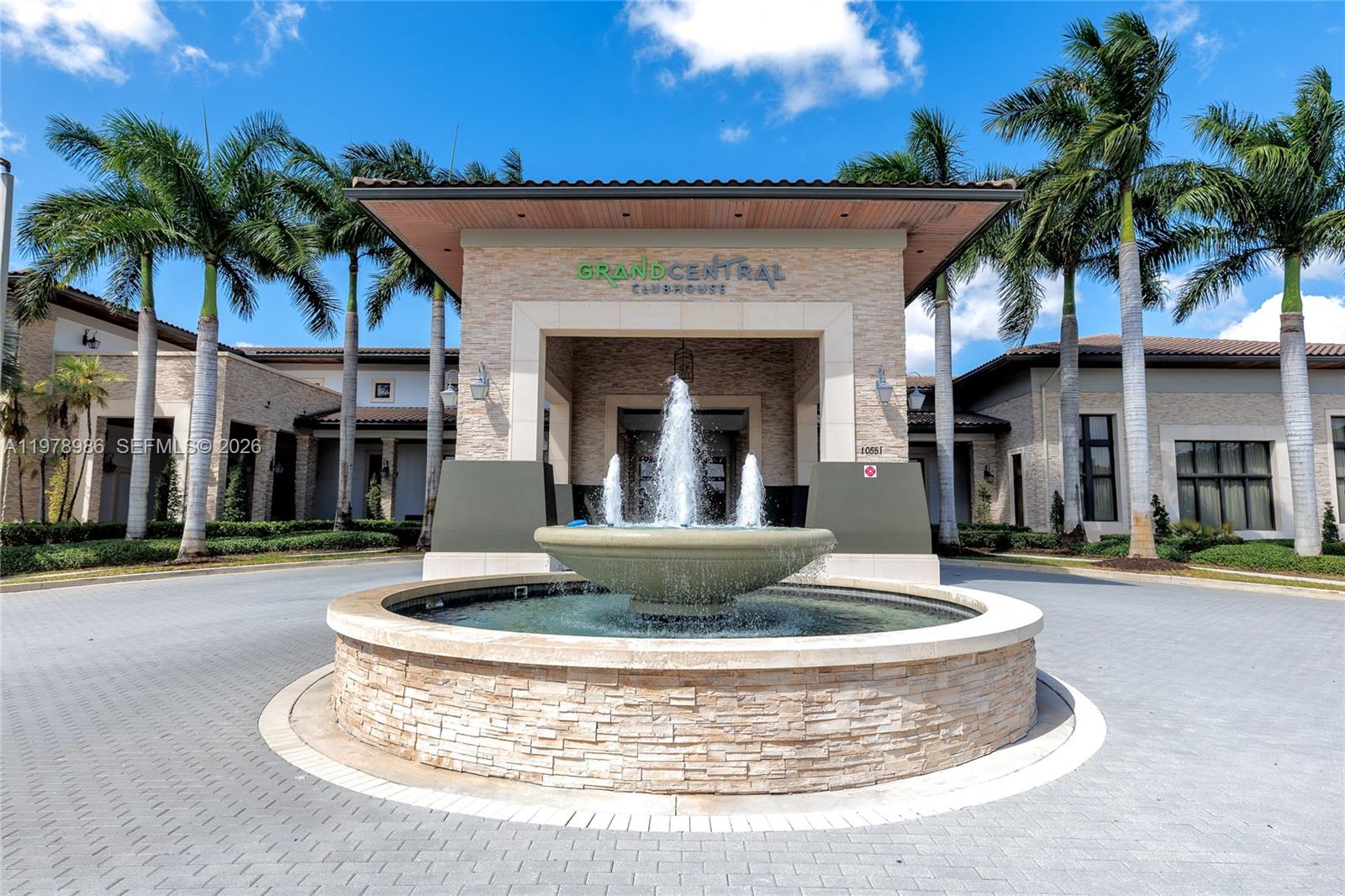 APEX AT PARK CENTRAL COND - Residential