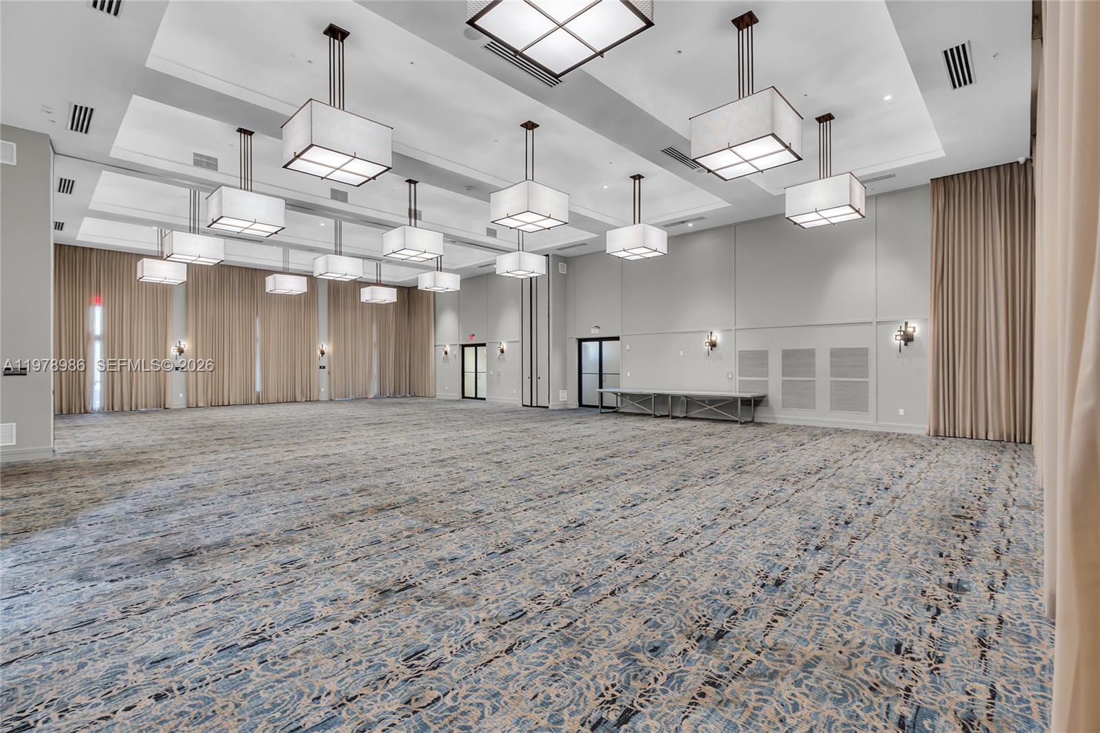 APEX AT PARK CENTRAL COND - Residential