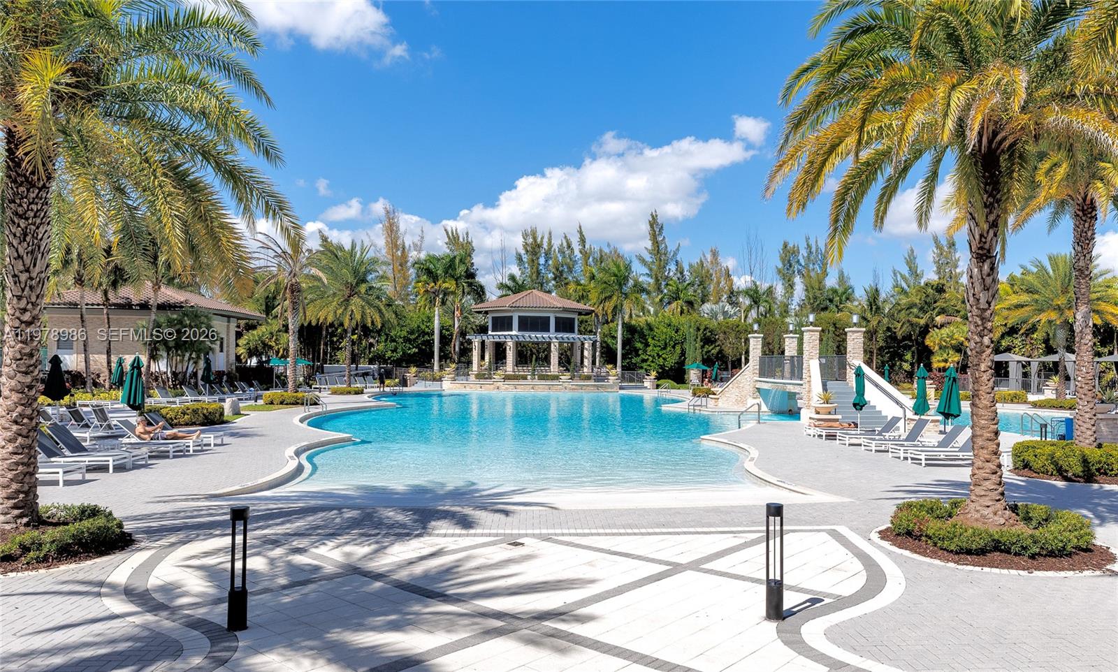 APEX AT PARK CENTRAL COND - Residential