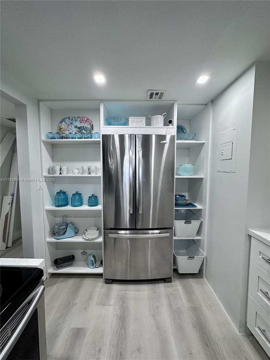 Tradewinds Apts of Marco I - Residential Lease