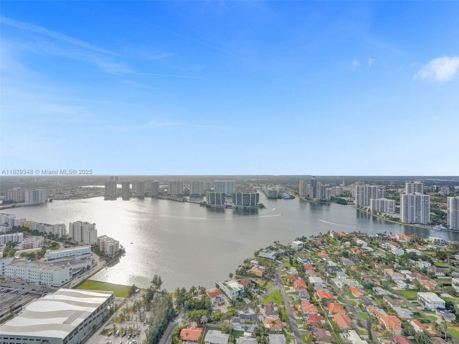 18555 COLLINS AVENUE COND - Residential