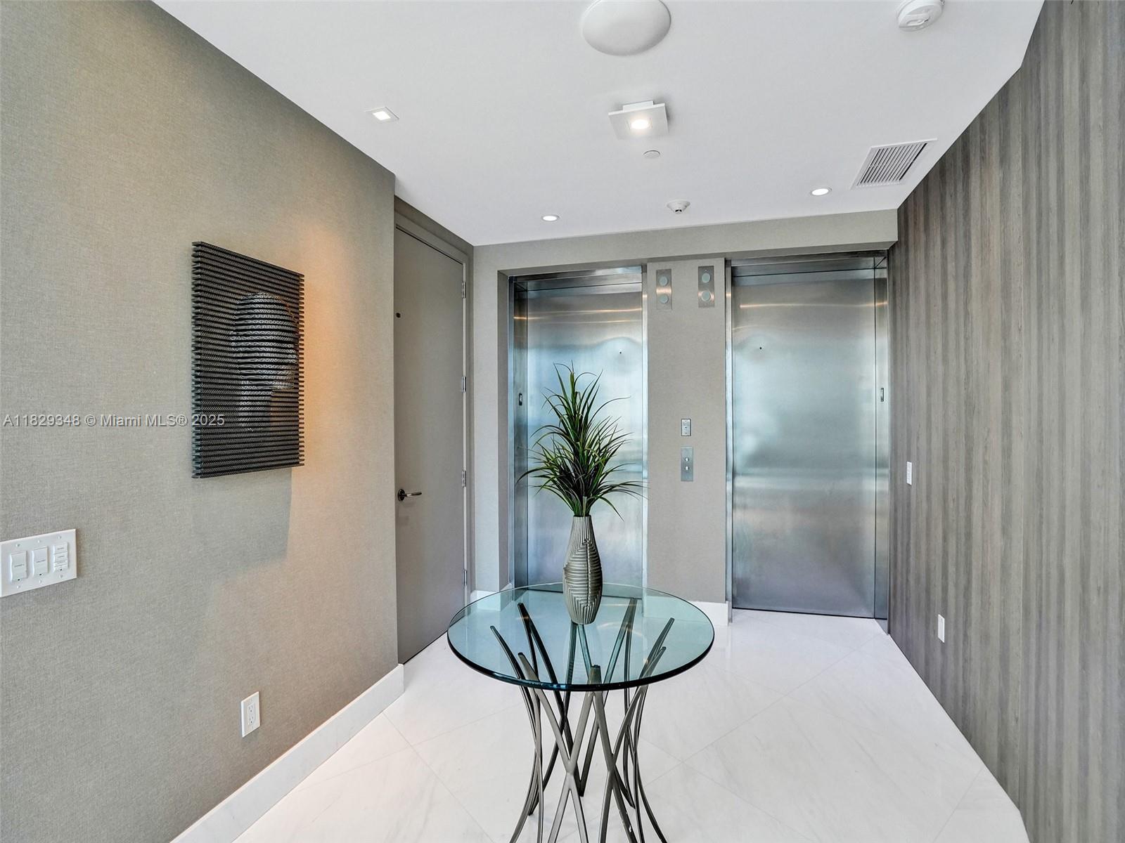 18555 COLLINS AVENUE COND - Residential