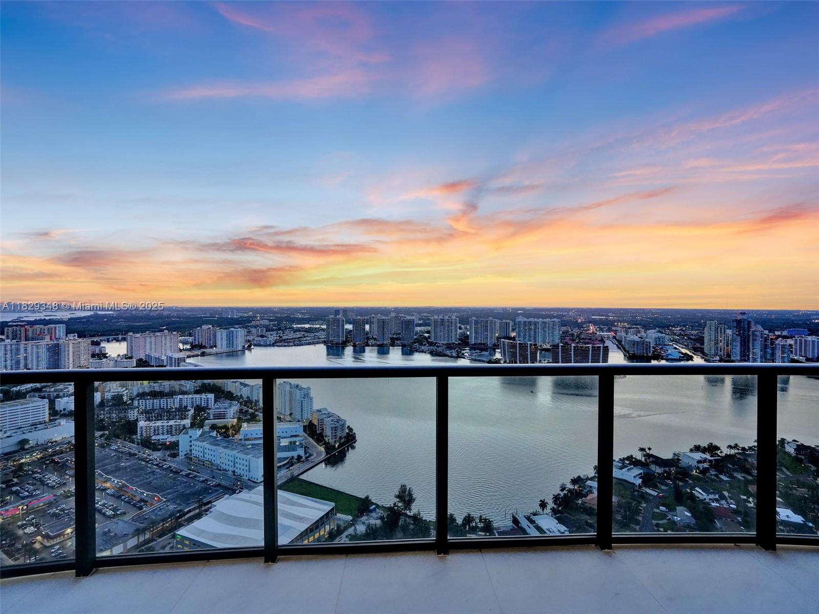 18555 COLLINS AVENUE COND - Residential