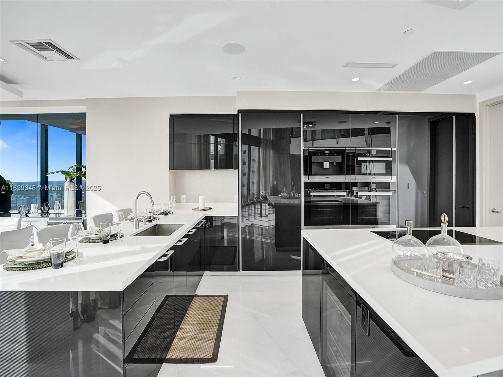 18555 COLLINS AVENUE COND - Residential