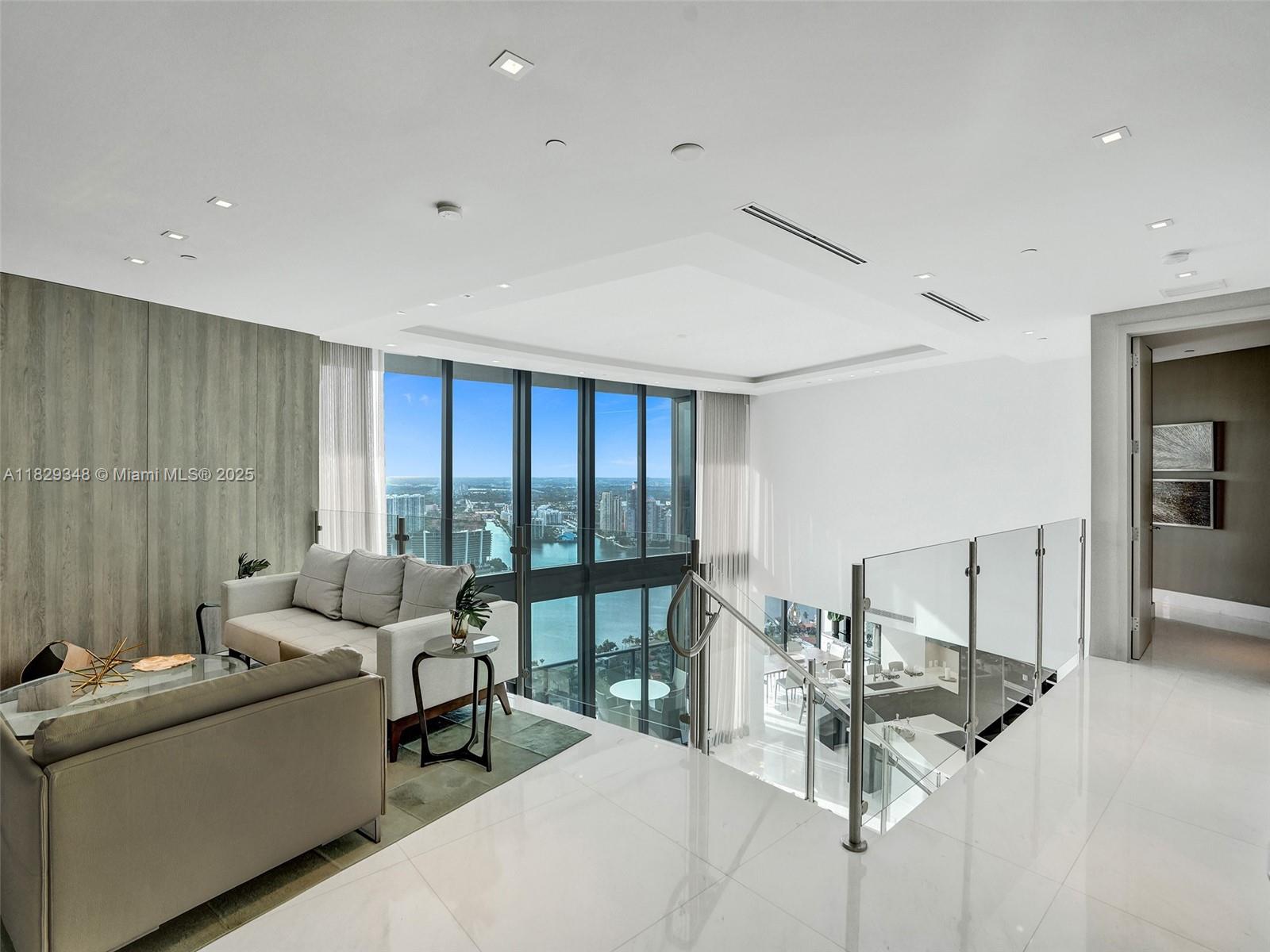 18555 COLLINS AVENUE COND - Residential