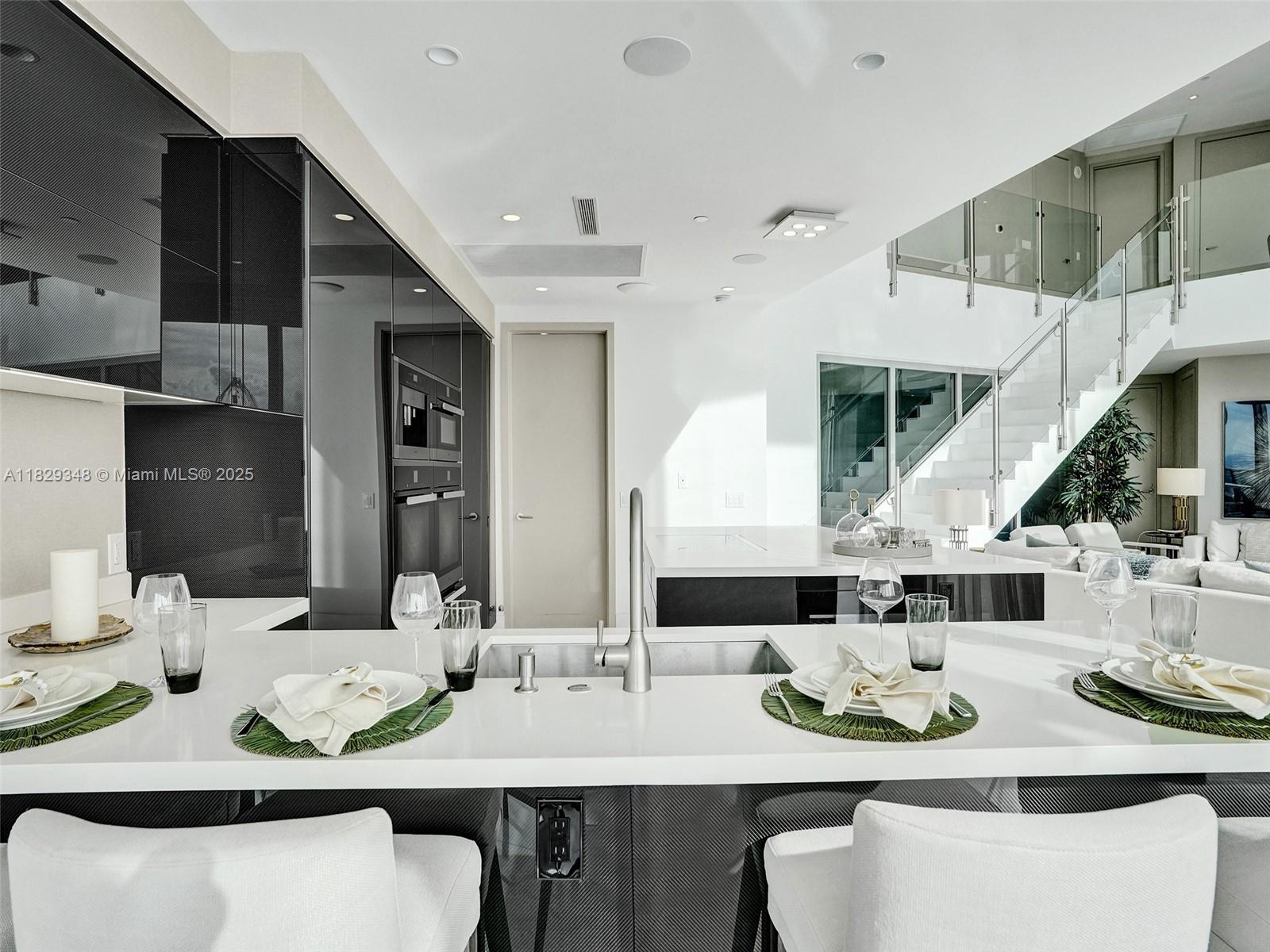 18555 COLLINS AVENUE COND - Residential