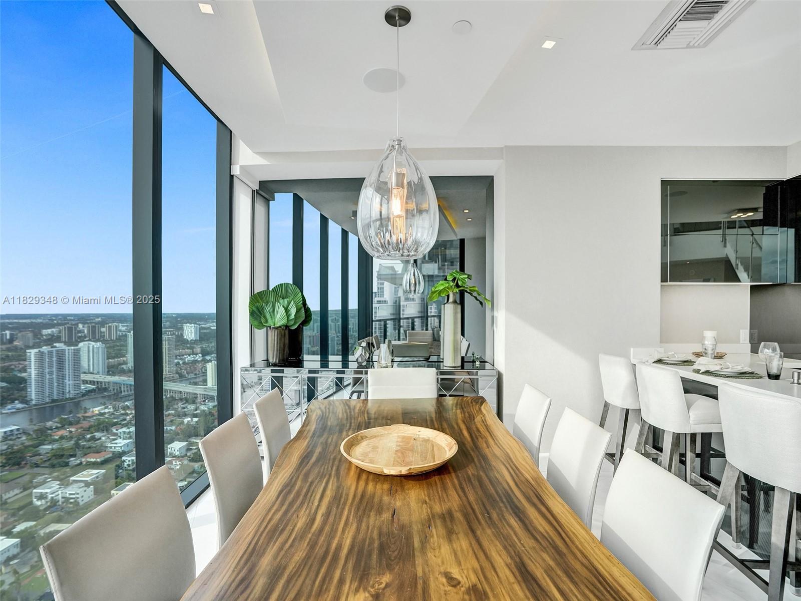 18555 COLLINS AVENUE COND - Residential