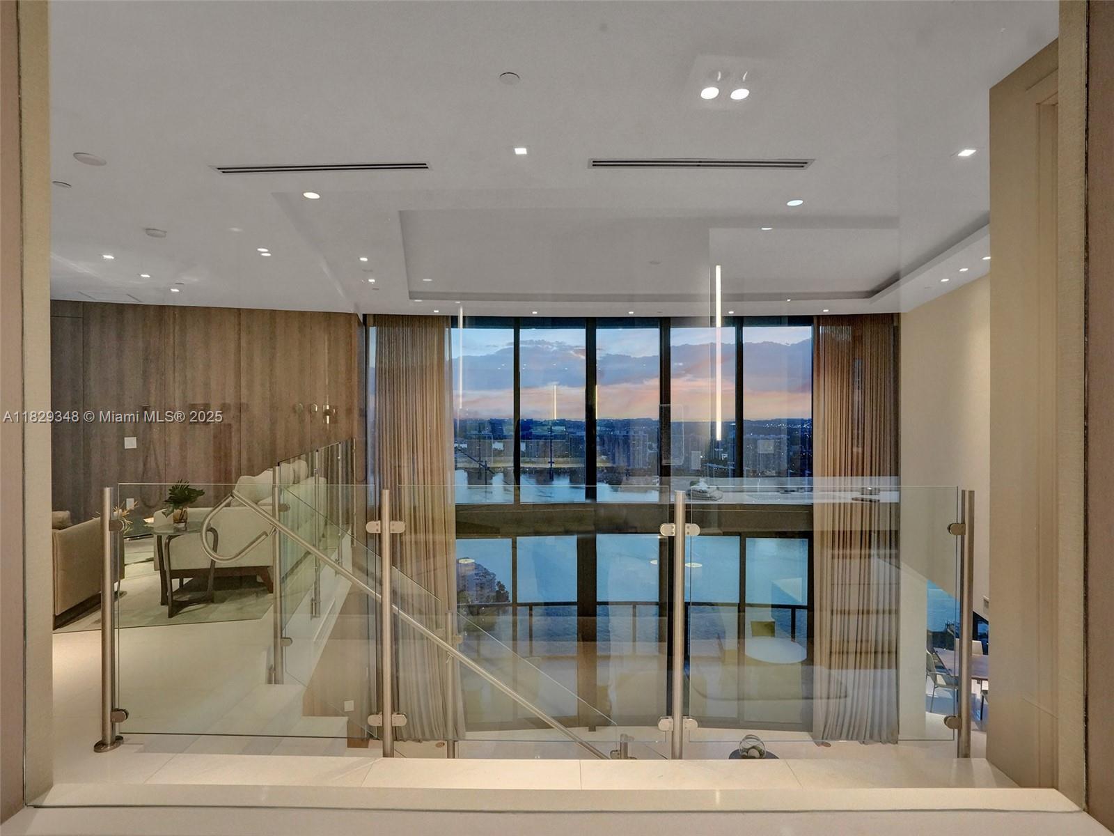 18555 COLLINS AVENUE COND - Residential