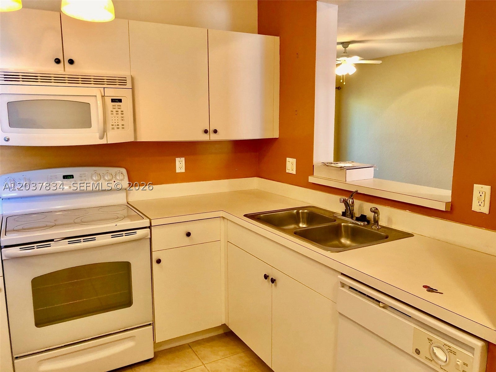 1165 Golden Lakes Blvd 1226
