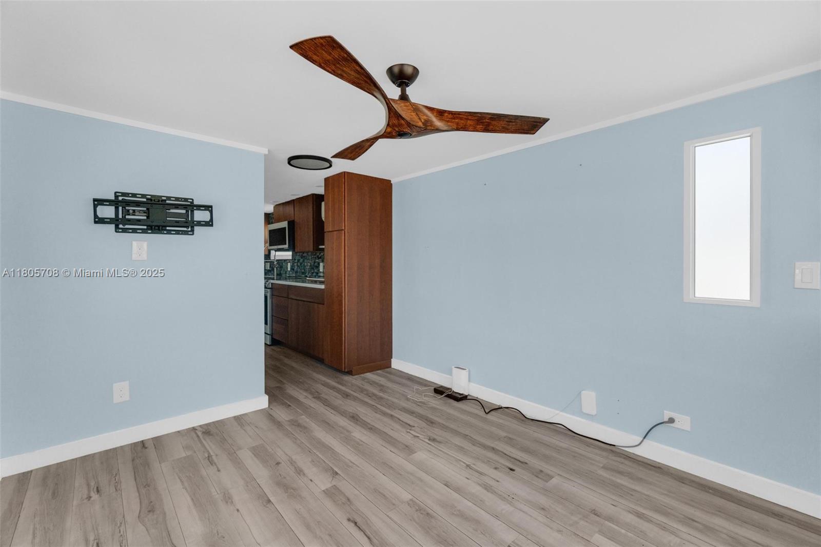 BRINY BREEZES INC - Residential