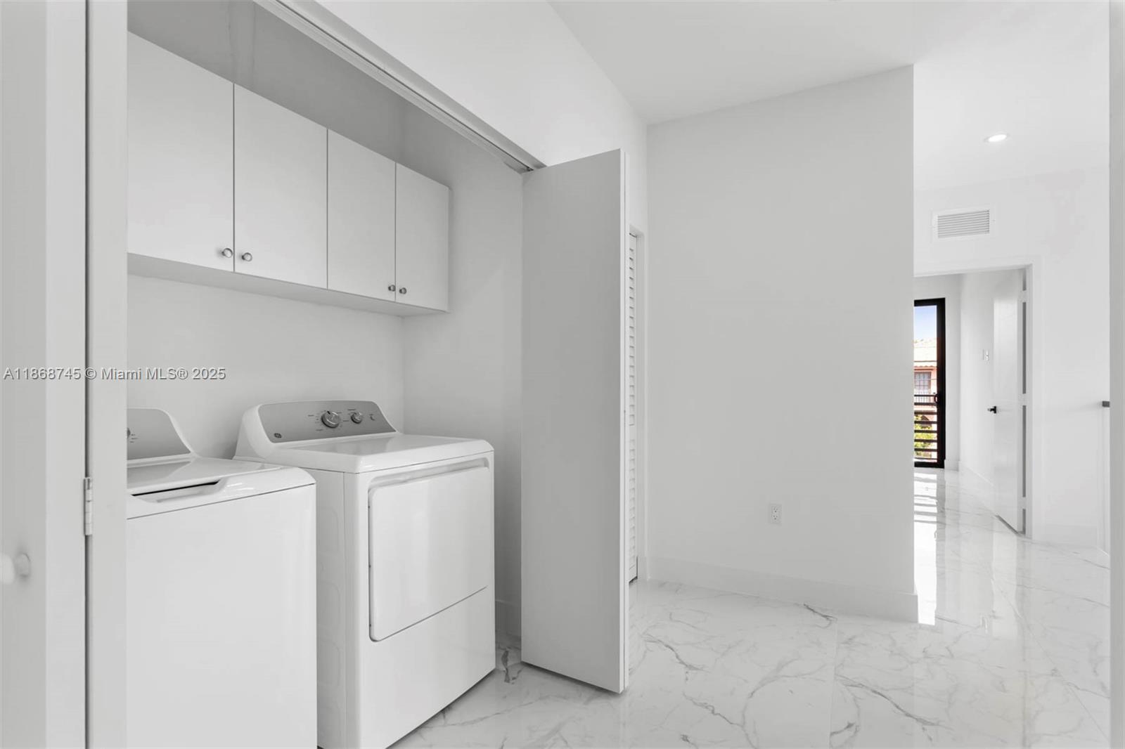 KIRKLAND HEIGHTS AMD - Residential