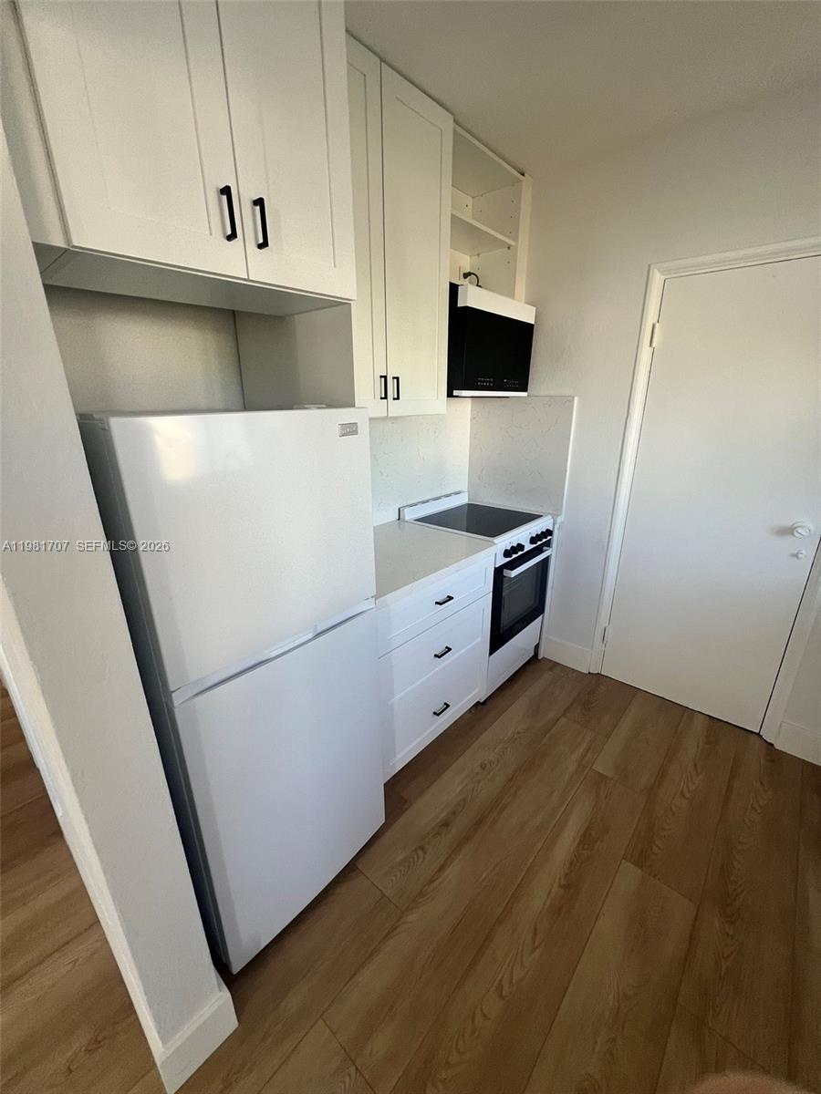 ST JAMES COURT WEST AMEN - Residential Lease