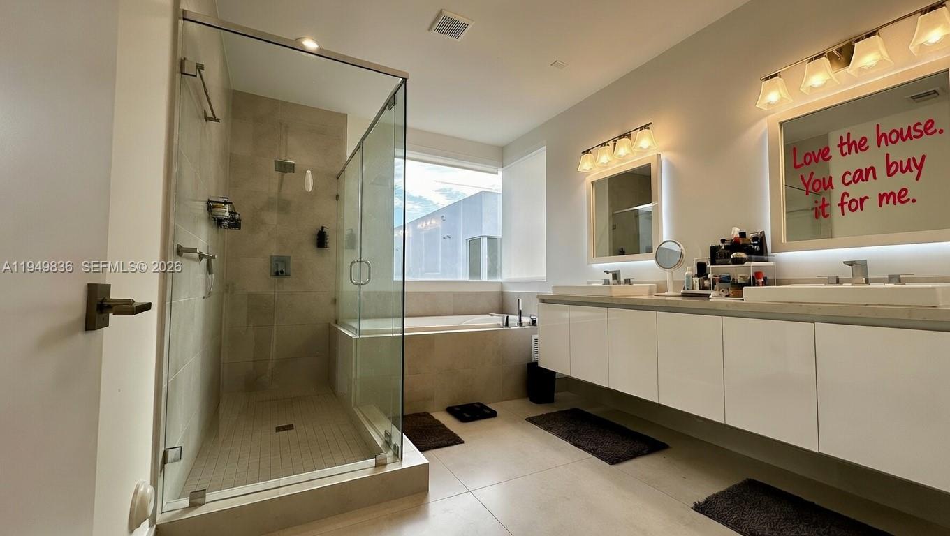 DORAL COMMONS RESIDENTIAL - Residential