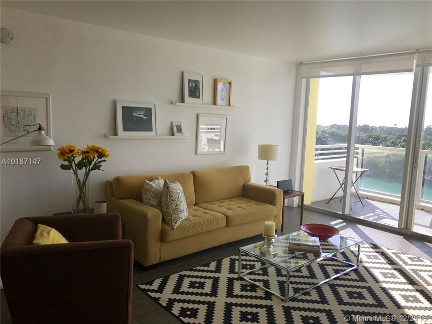 Spectacular Seasonal rental, All utilities Included, intercoastal 2/2unit in the iconic 5600 Collins Avenue, fully furnished, Big balcony w/ BREATHTAKING WATER VIEWS from the 9th floor! 24/7 security building, valet parking services, big swimming pool overlooking the canal, Gym, Boat docks available with direct access to the bay and open ocean Elegant building in classic Millionaire's Row in Miami Beach. This is a full-service building in one of the most desirable neighborhoods of Dade County. A must see!