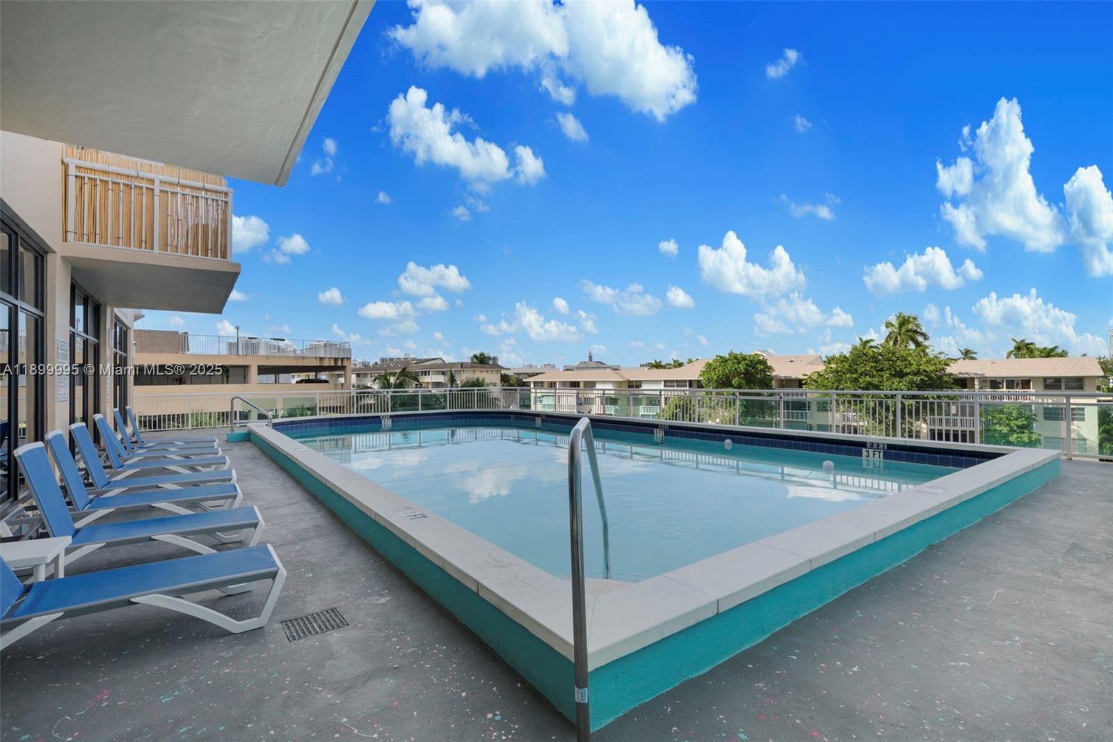 GOLDEN HORN CONDO - Residential