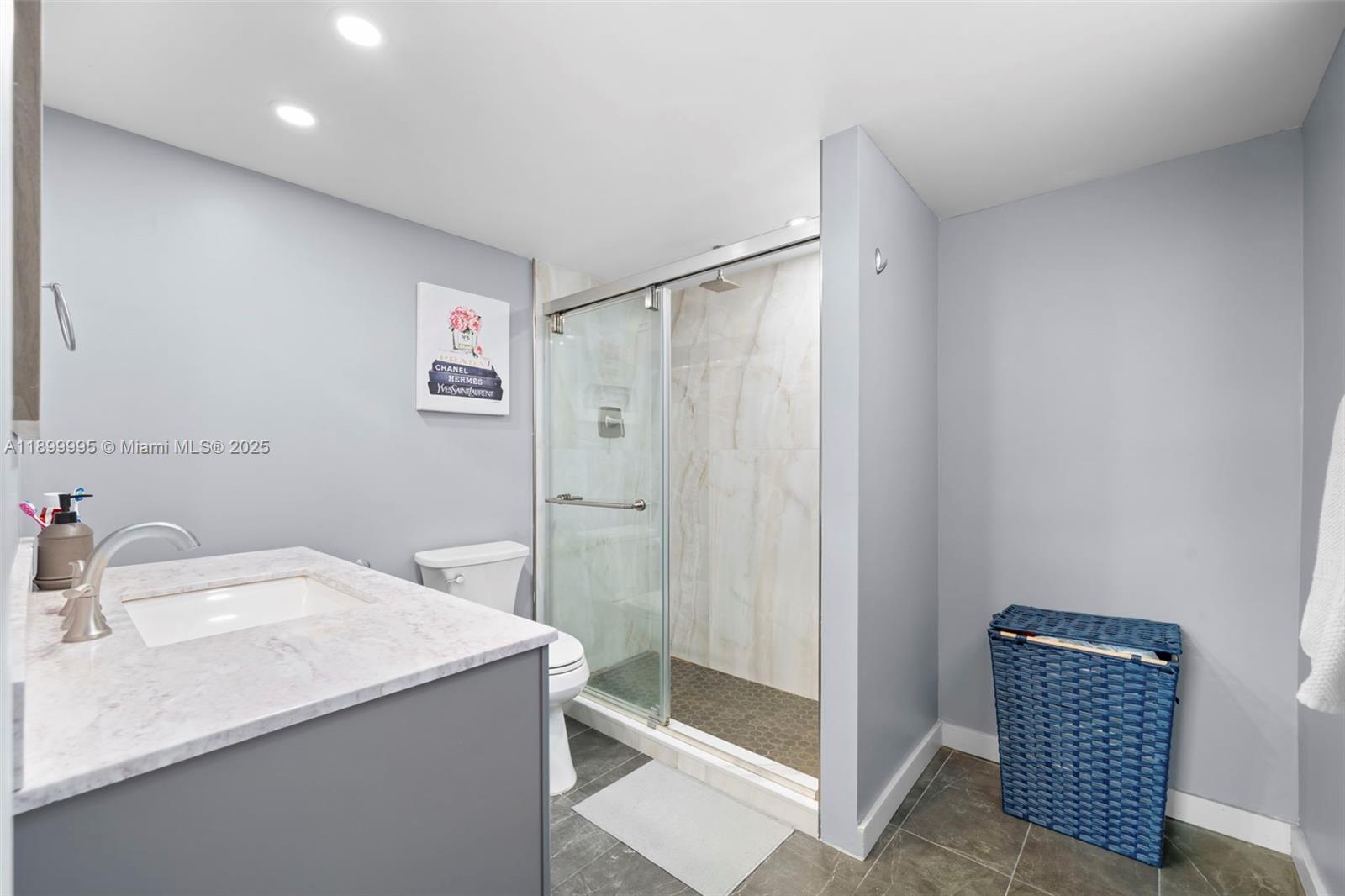 GOLDEN HORN CONDO - Residential