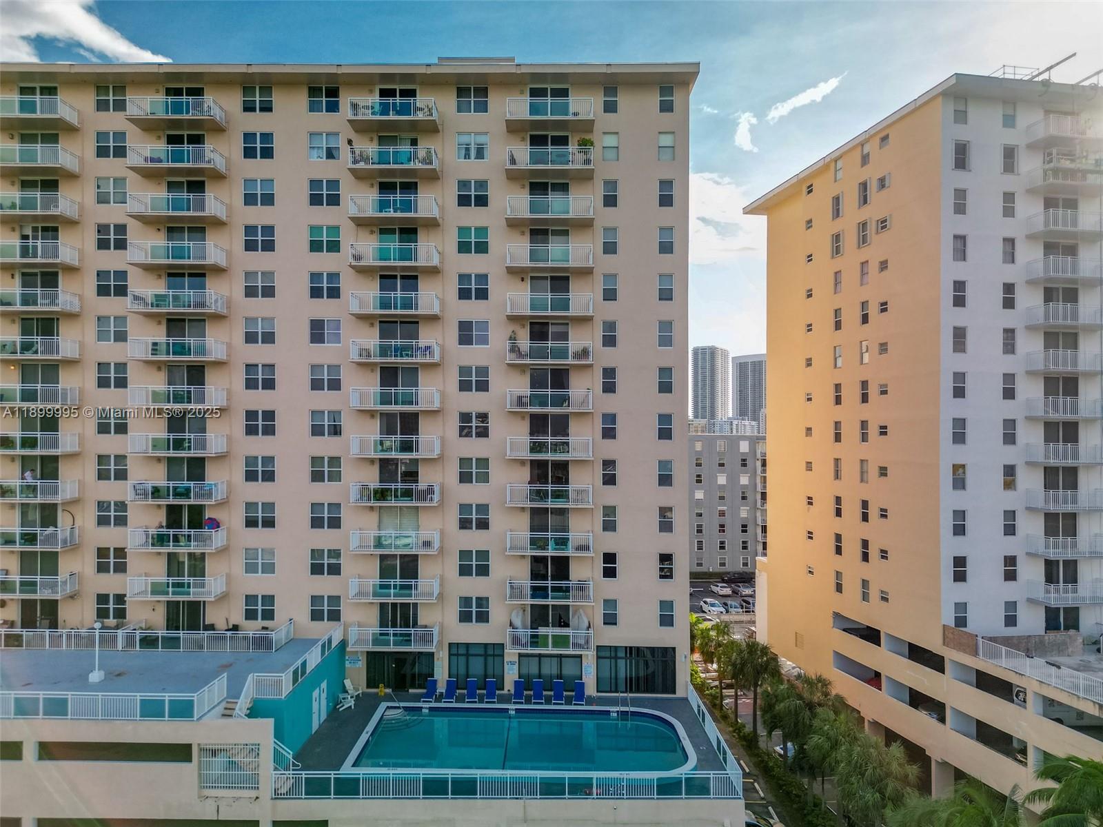 GOLDEN HORN CONDO - Residential