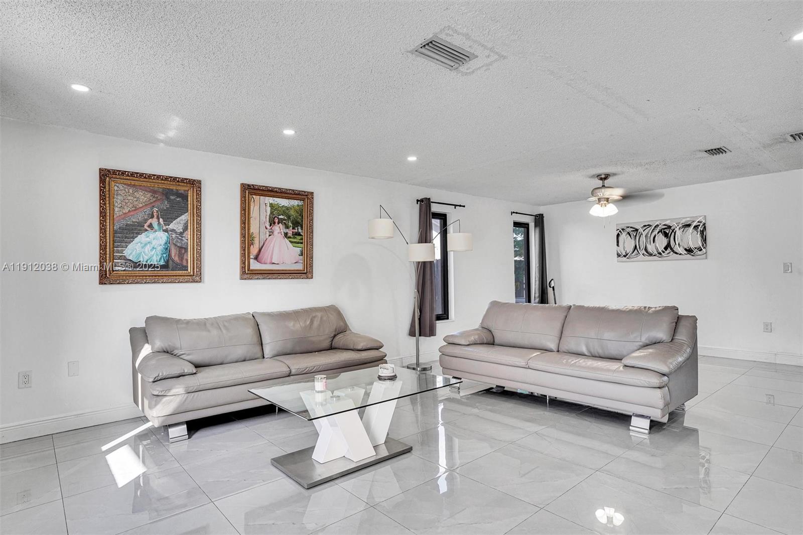 ARBORGATE KENDALL LK E CO - Residential