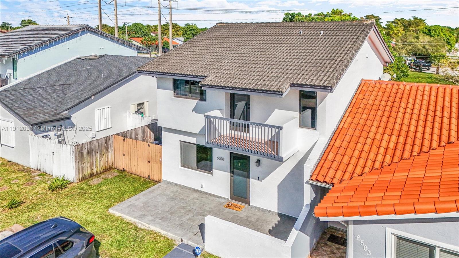 ARBORGATE KENDALL LK E CO - Residential