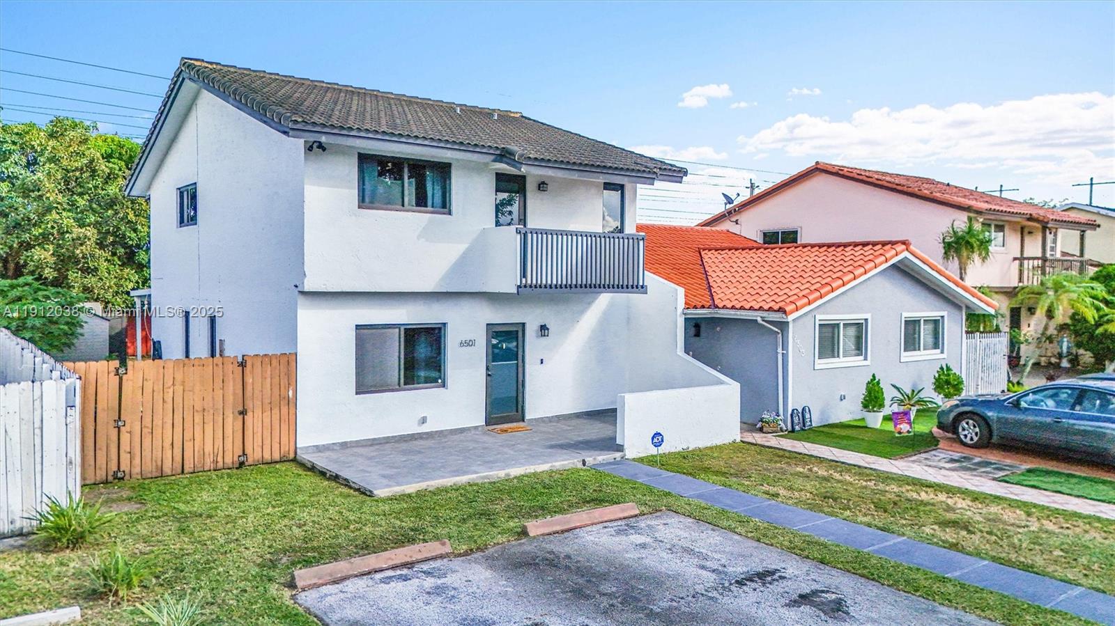 ARBORGATE KENDALL LK E CO - Residential