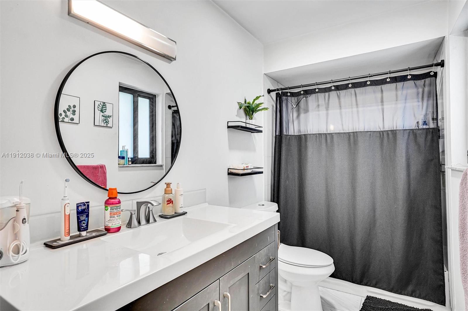 ARBORGATE KENDALL LK E CO - Residential