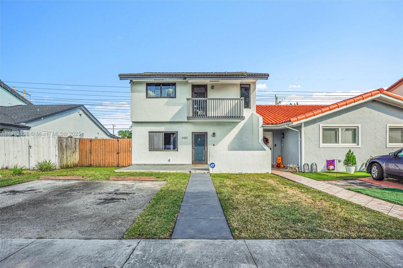 ARBORGATE KENDALL LK E CO - Residential