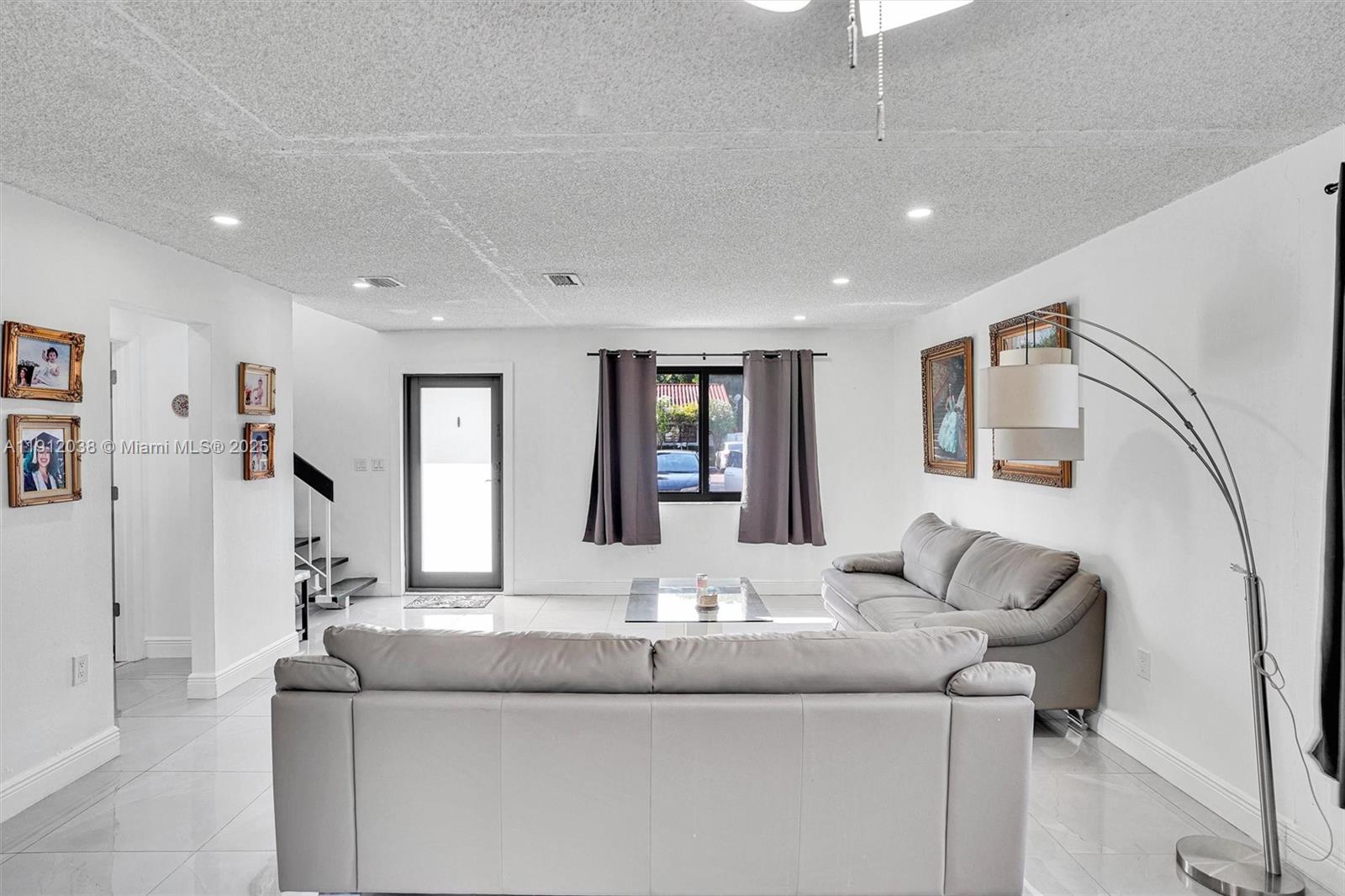 ARBORGATE KENDALL LK E CO - Residential