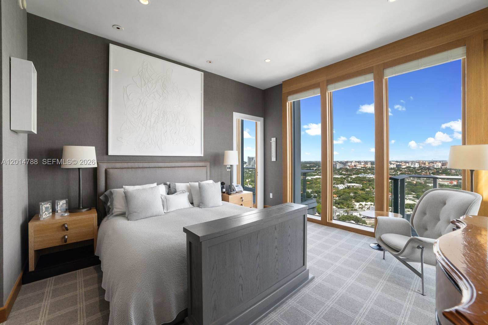 GROVENOR HOUSE CONDO - Residential
