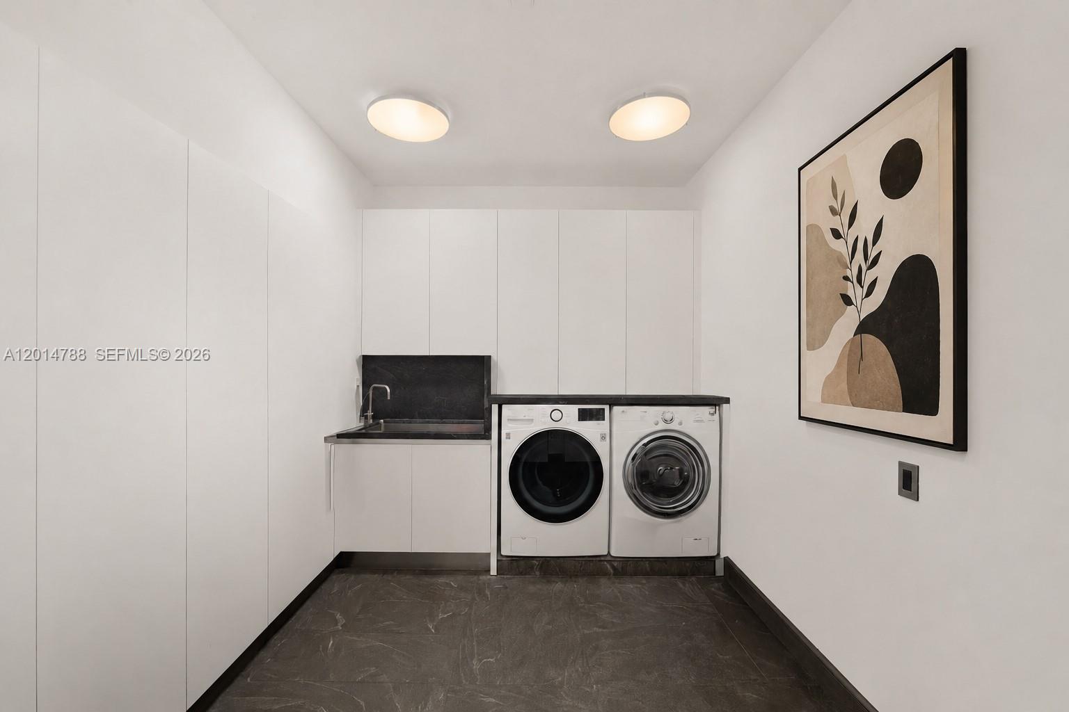 GROVENOR HOUSE CONDO - Residential