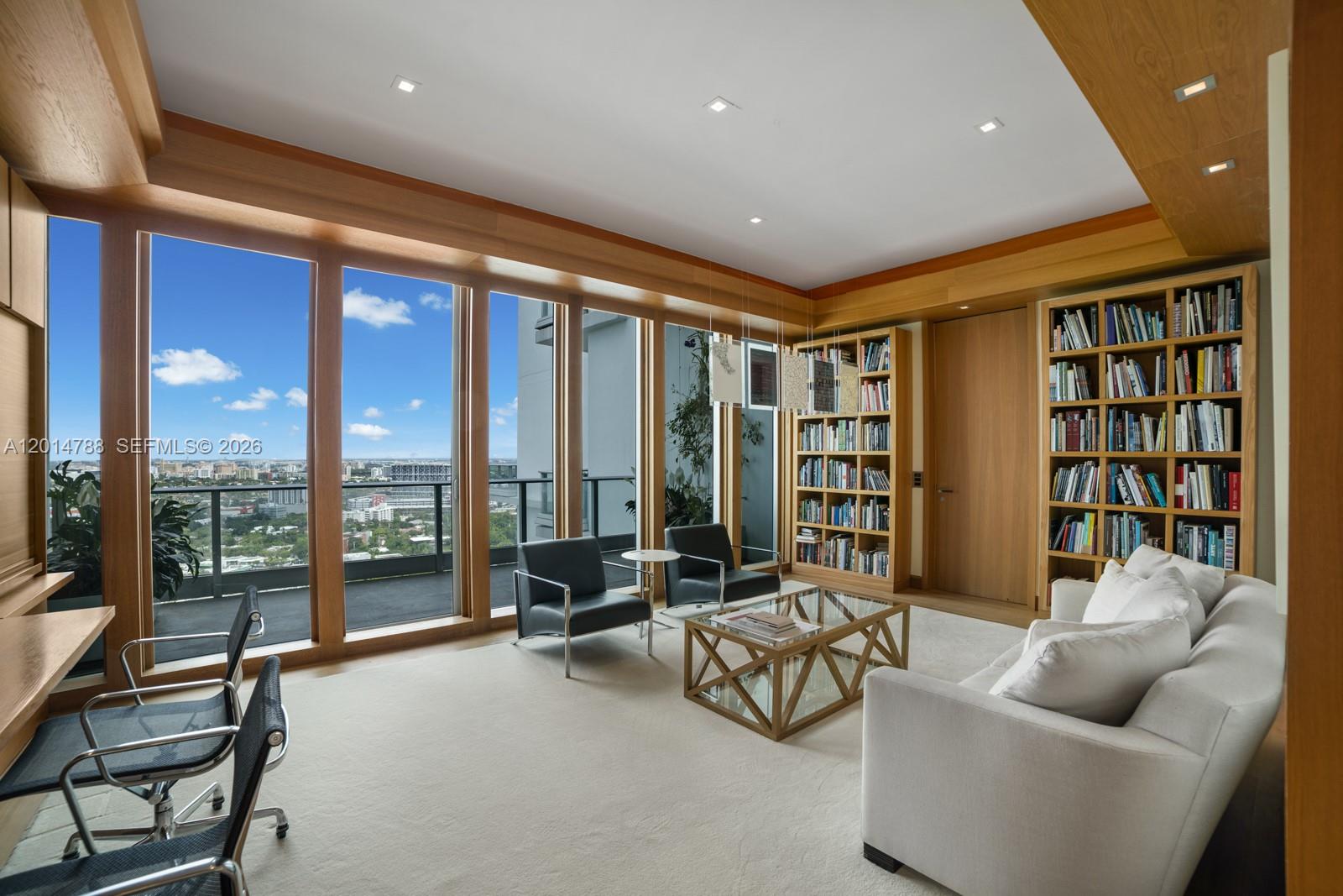 GROVENOR HOUSE CONDO - Residential