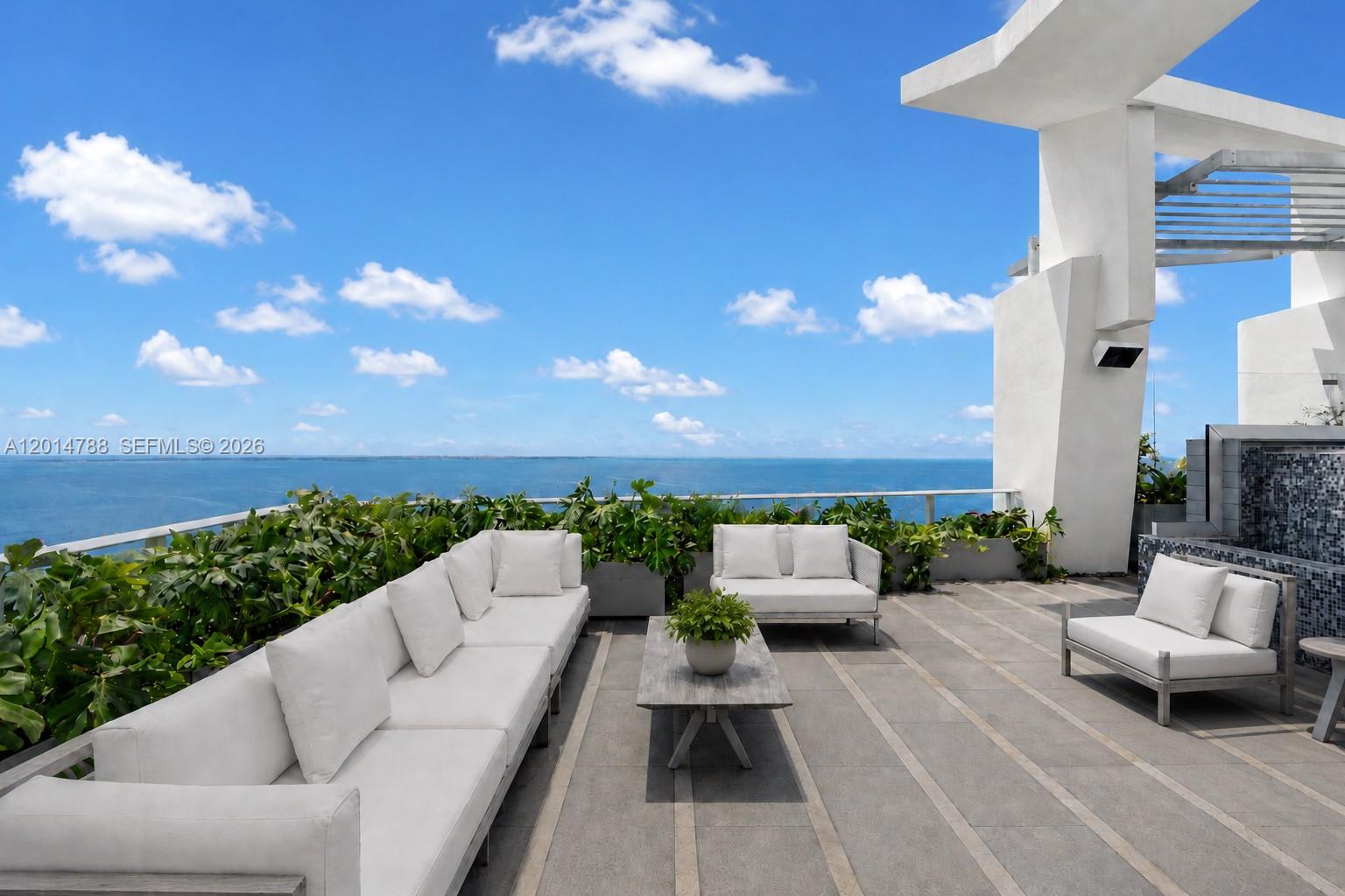 GROVENOR HOUSE CONDO - Residential