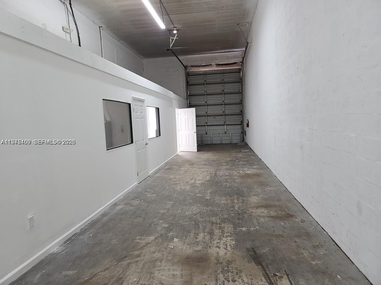 7933 NW 64th St 7933