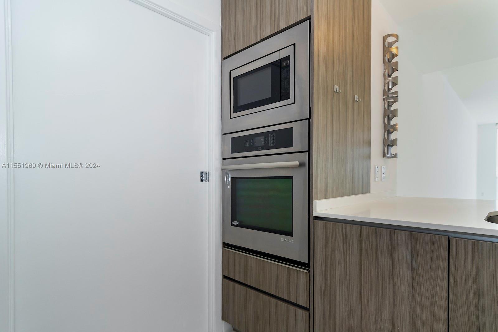 BAY HOUSE - Residential