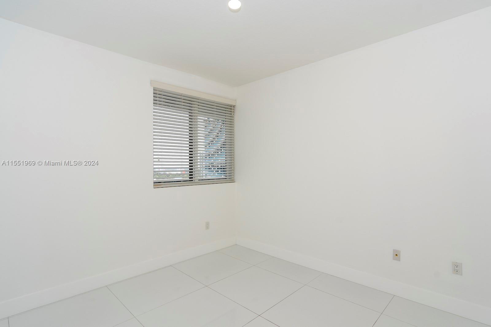 BAY HOUSE - Residential