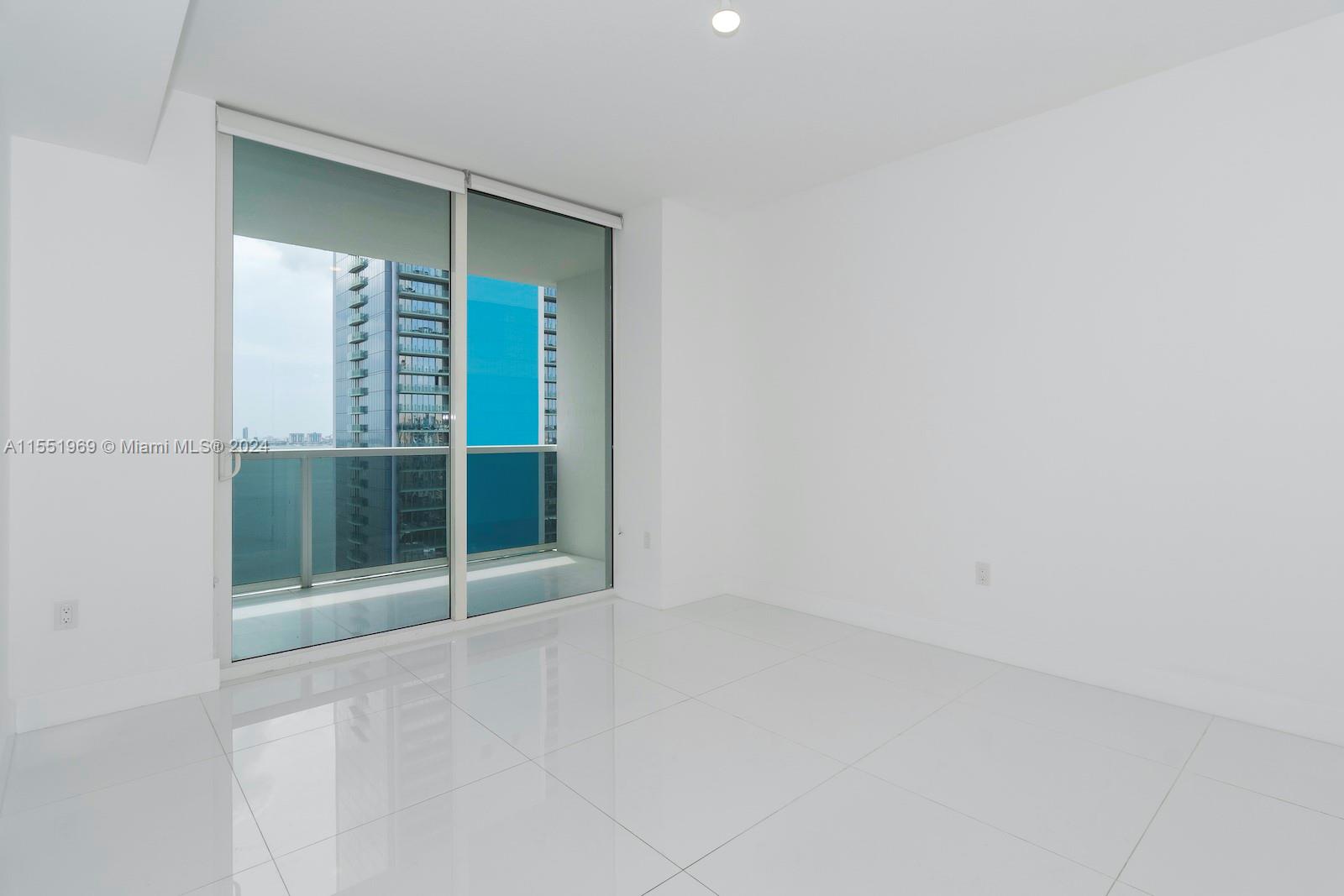 BAY HOUSE - Residential