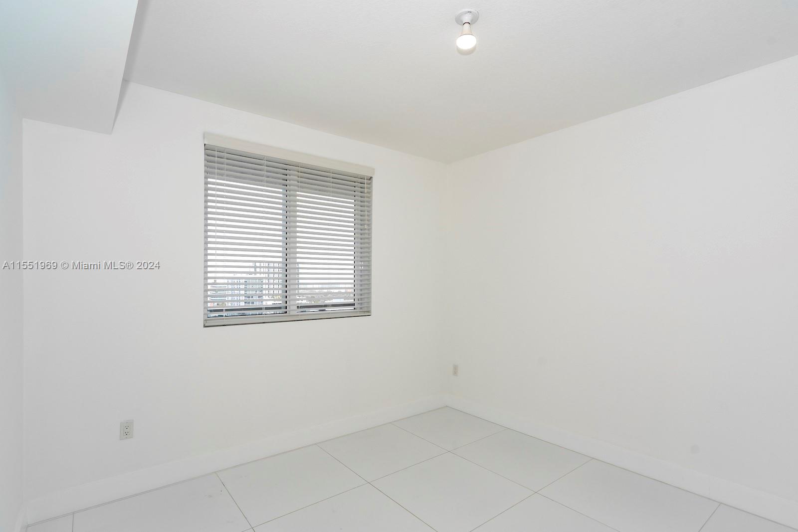 BAY HOUSE - Residential