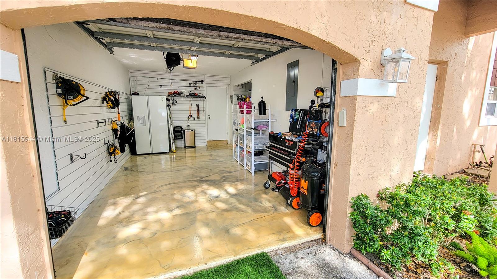 JACARANDA PARCEL 608 - Residential