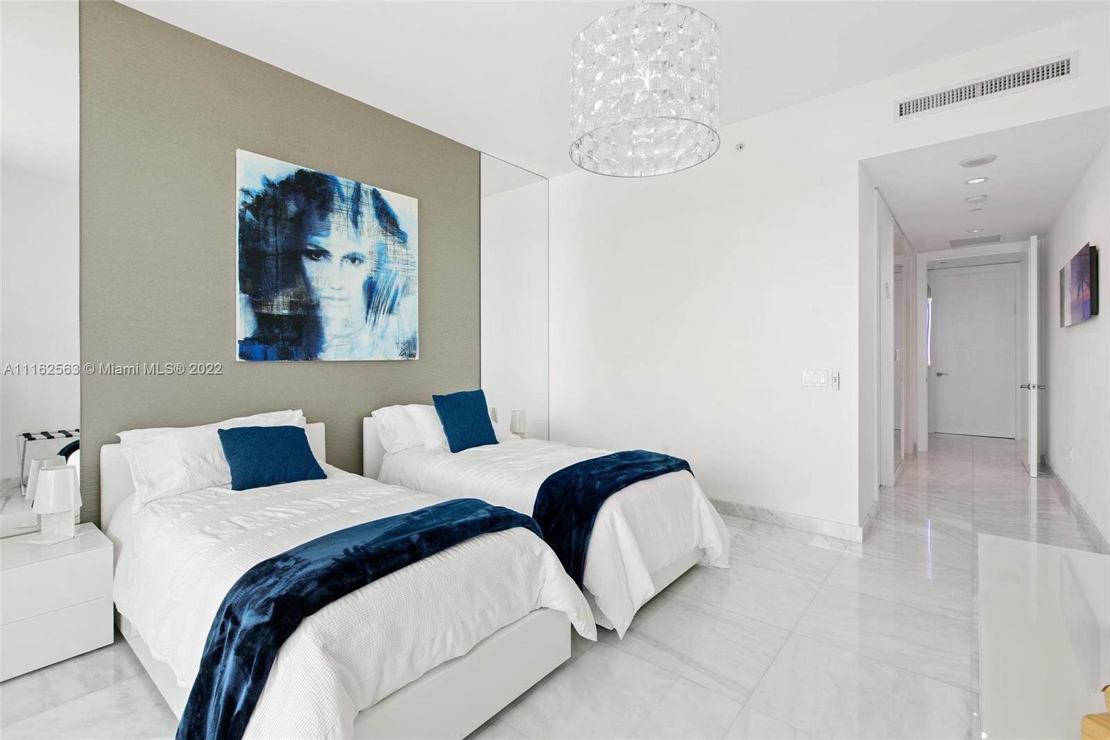 ONE BAL HARBOUR - Residential