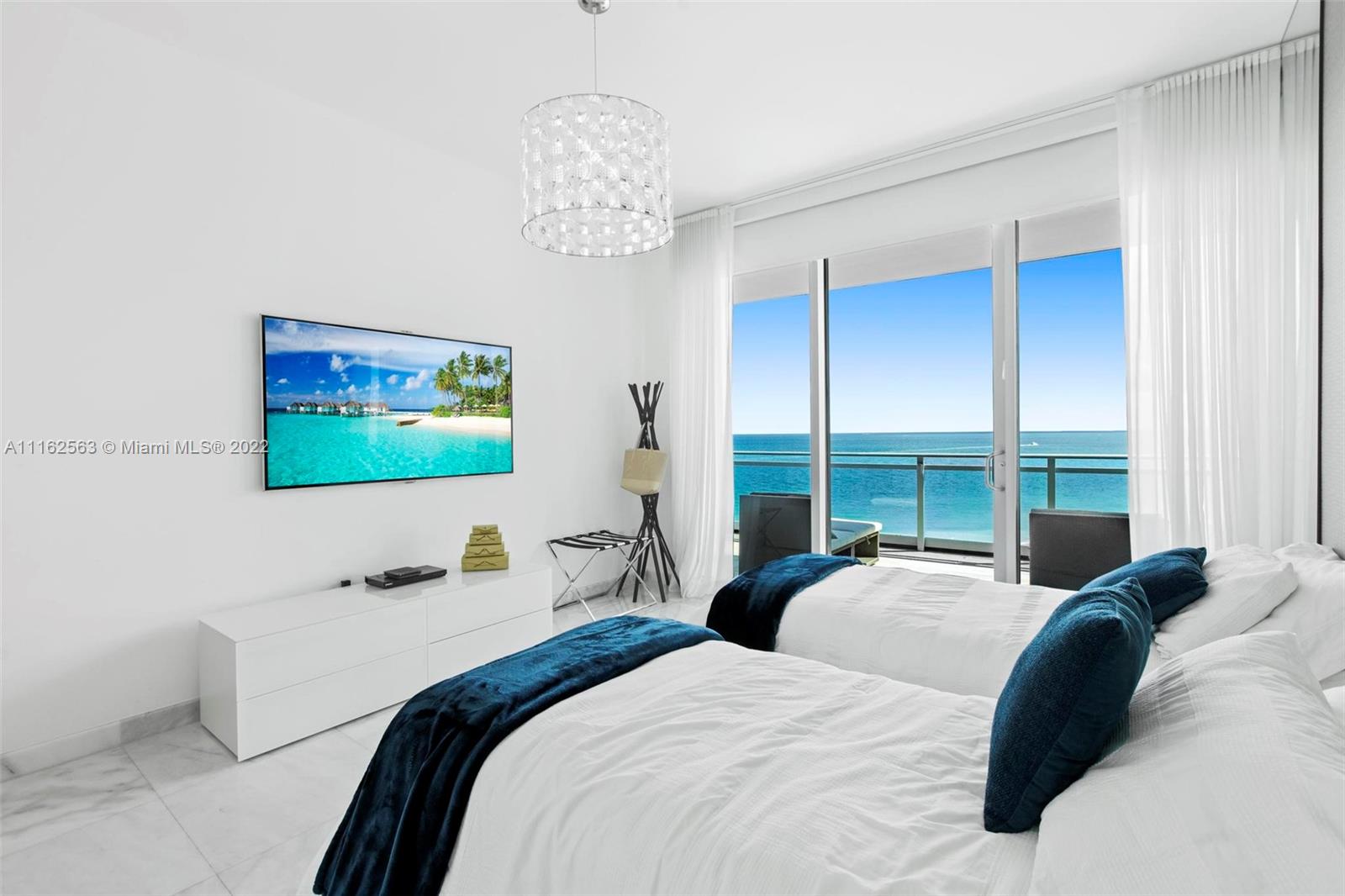 ONE BAL HARBOUR - Residential