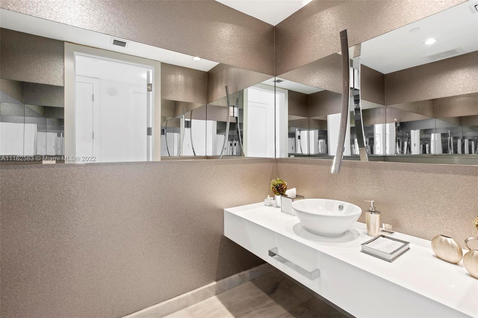 ONE BAL HARBOUR - Residential