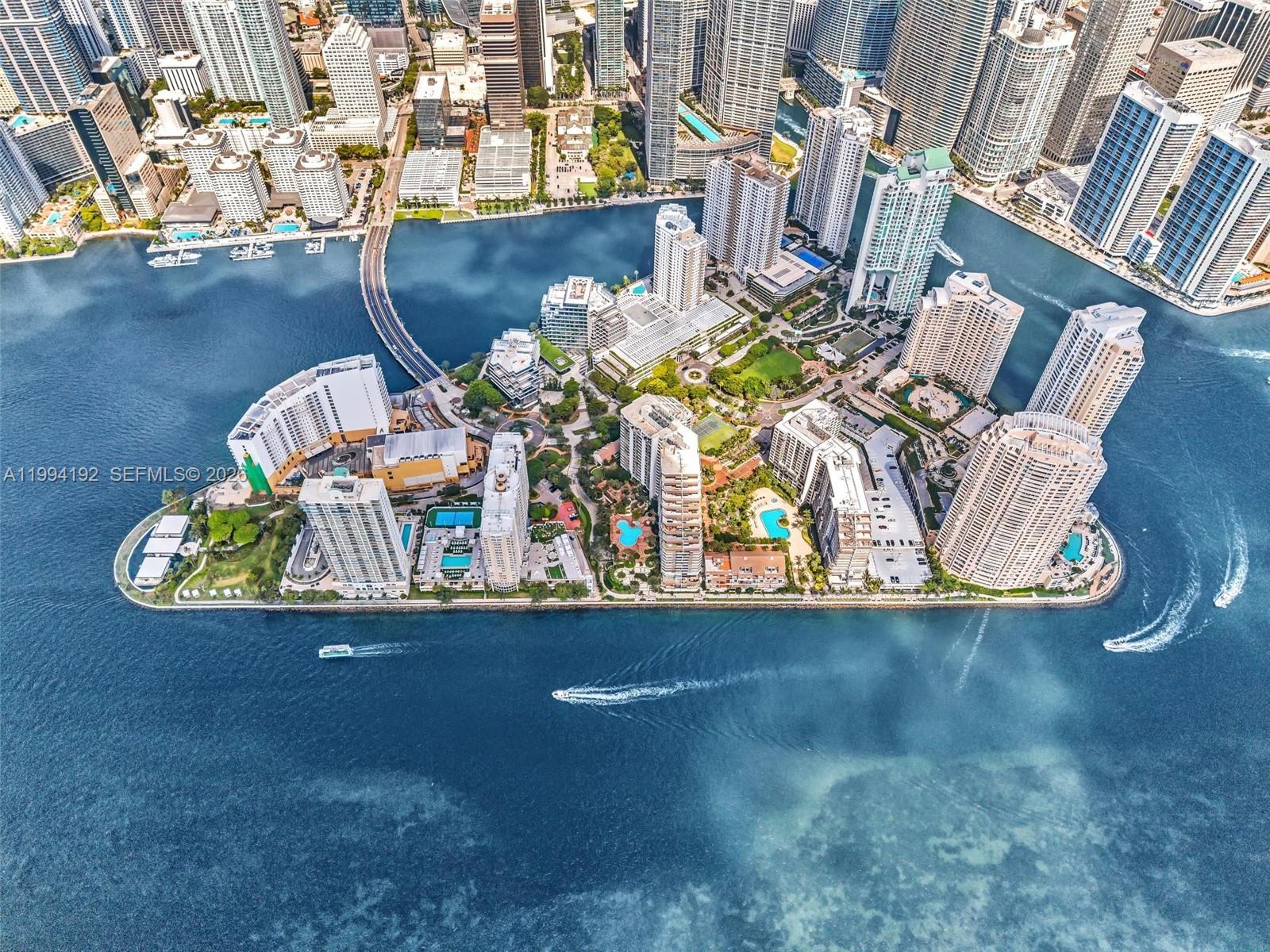 THREE TEQUESTA POINT COND - Residential
