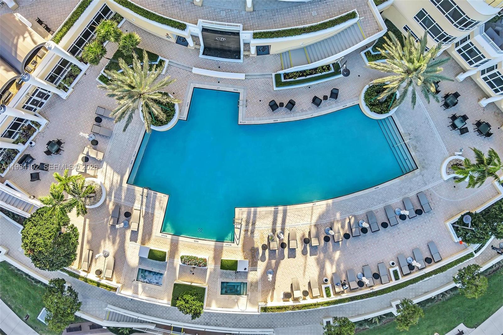 THREE TEQUESTA POINT COND - Residential