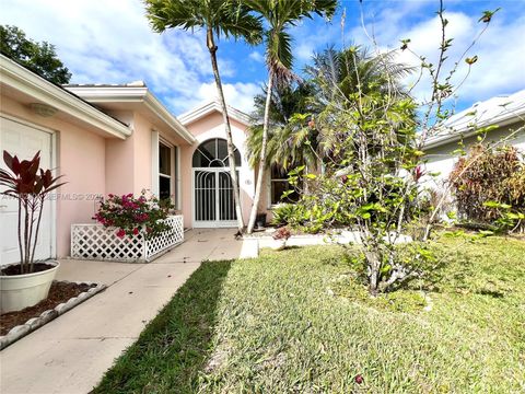 7625 SE Bay Cedar Cir Hobe Sound FL 33455